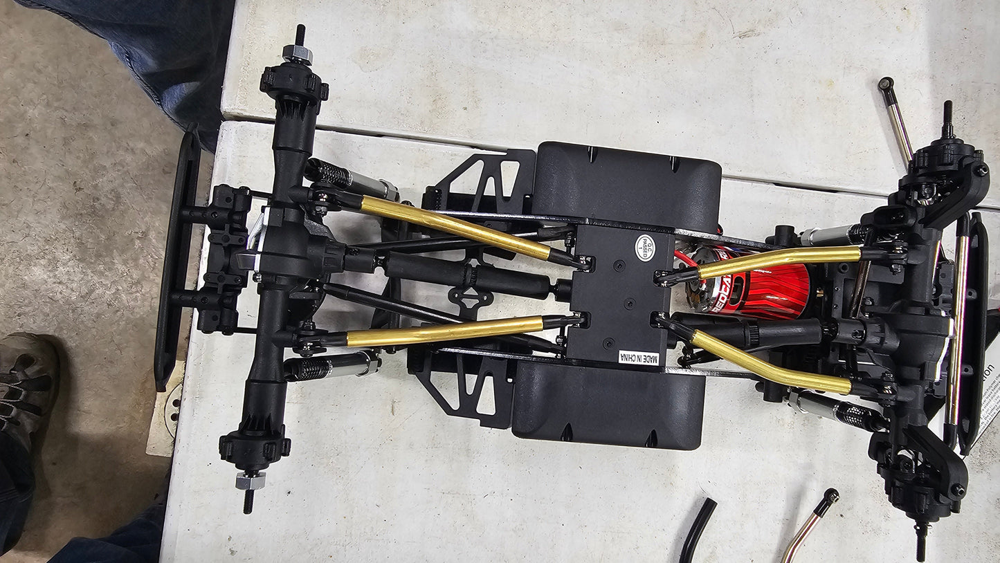 Redcat Ascent RC D-Links 12.3" High Clearance Rear Delrin/Brass Combo -top view