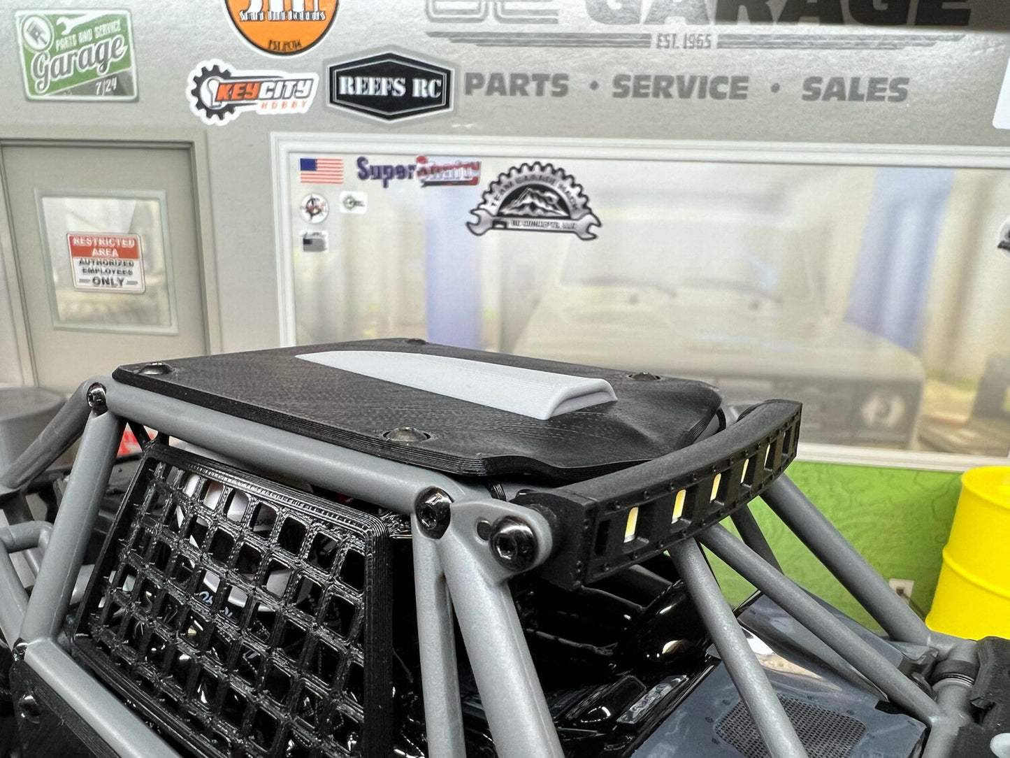 UTB18: Body Panel Set (Single Color)