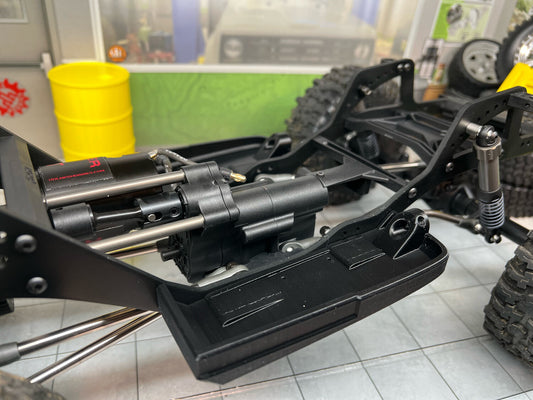 Axial SCX10 Pro: Sliders for Power Wagon Body