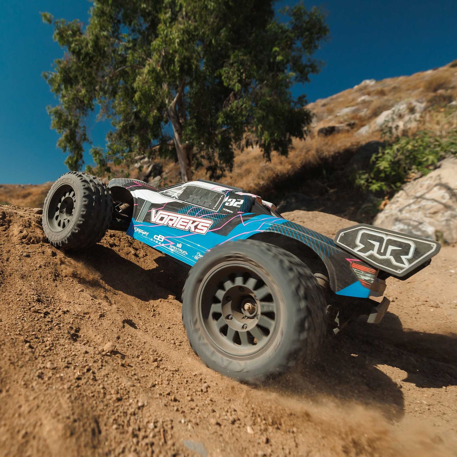 1 10 VORTEKS MEGA 550 2WD Stadium Truck RTR Blue RC Addict 1-10-vorteks-mega-550-2wd-stadium-truck-rtr-blue-rc-addict