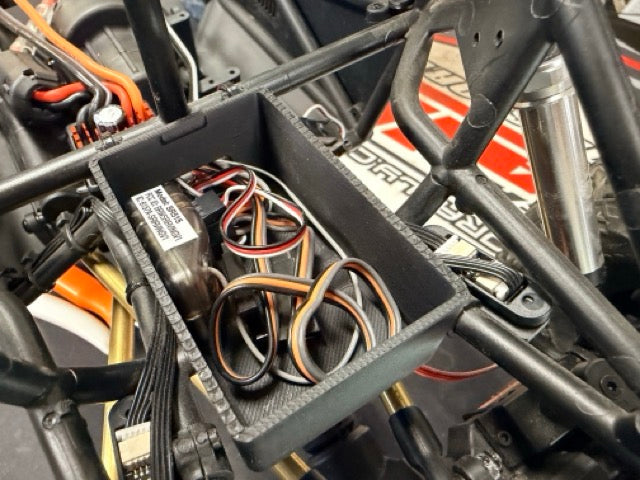AXP8 Axial Gilamon Fuel Cell (Receiver Box) Spare Time Hobbies