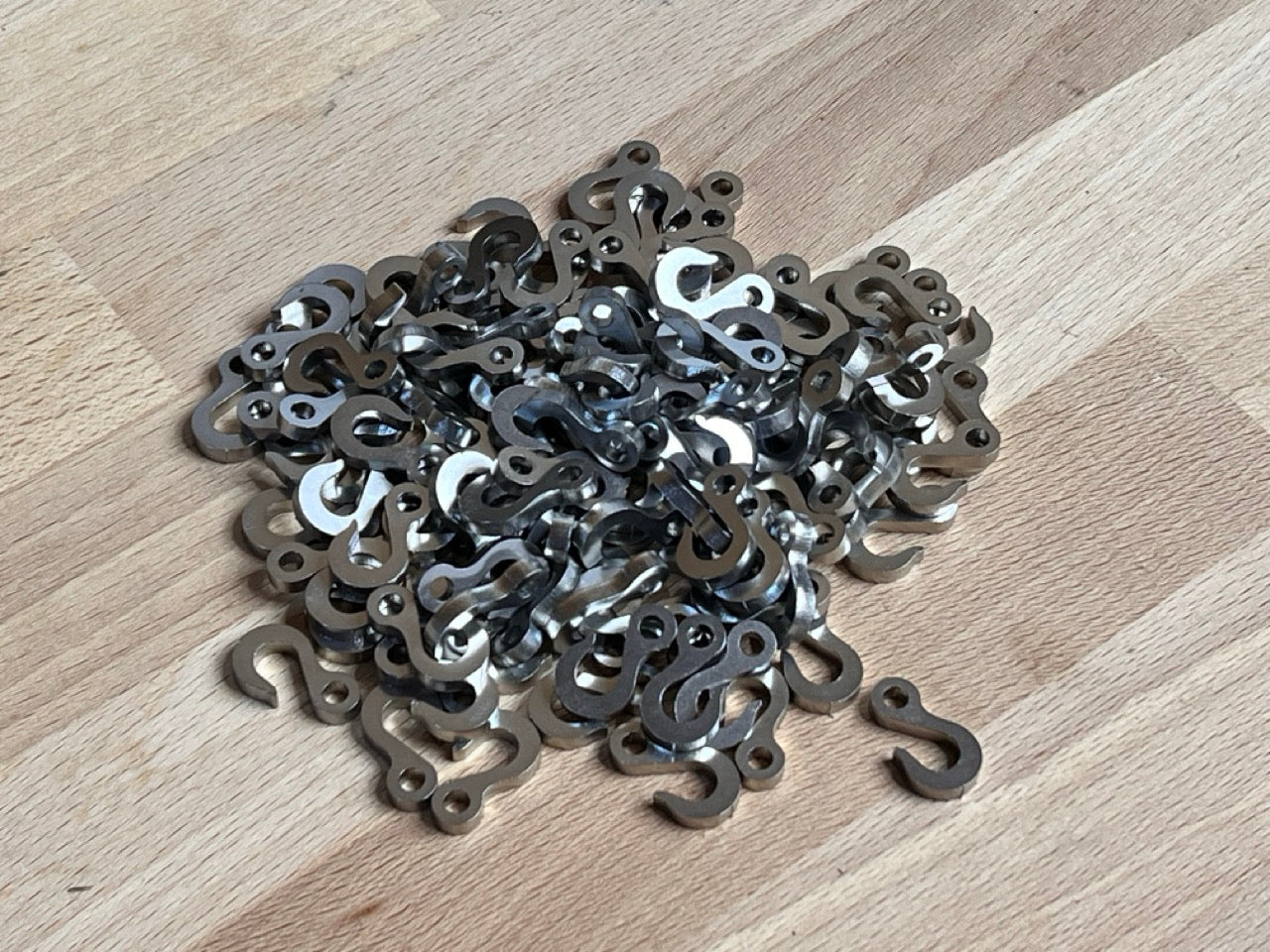 Durable Scale Stainless Steel Winch Hook for securing winch lines to bumpers, D-rings, tree savers, or land anchors. Compact and realistic with precise dimensions-3