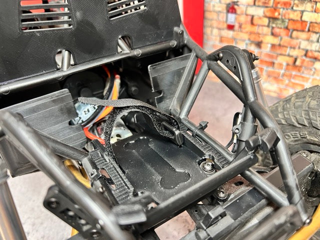 BowHouse RC: LCG Shorty Battery Axial AXP8 Gilamon