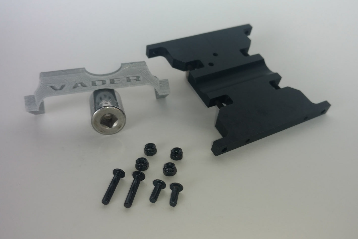 Vader SCX10 Servo Plate – 1/4" Delrin Replacement for SCX10.2 Kit --1