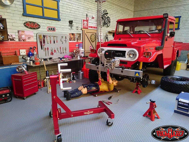 Scale Garage