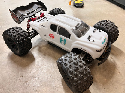 *** Pre-Owned *** Arrma Kraton EXB (White)