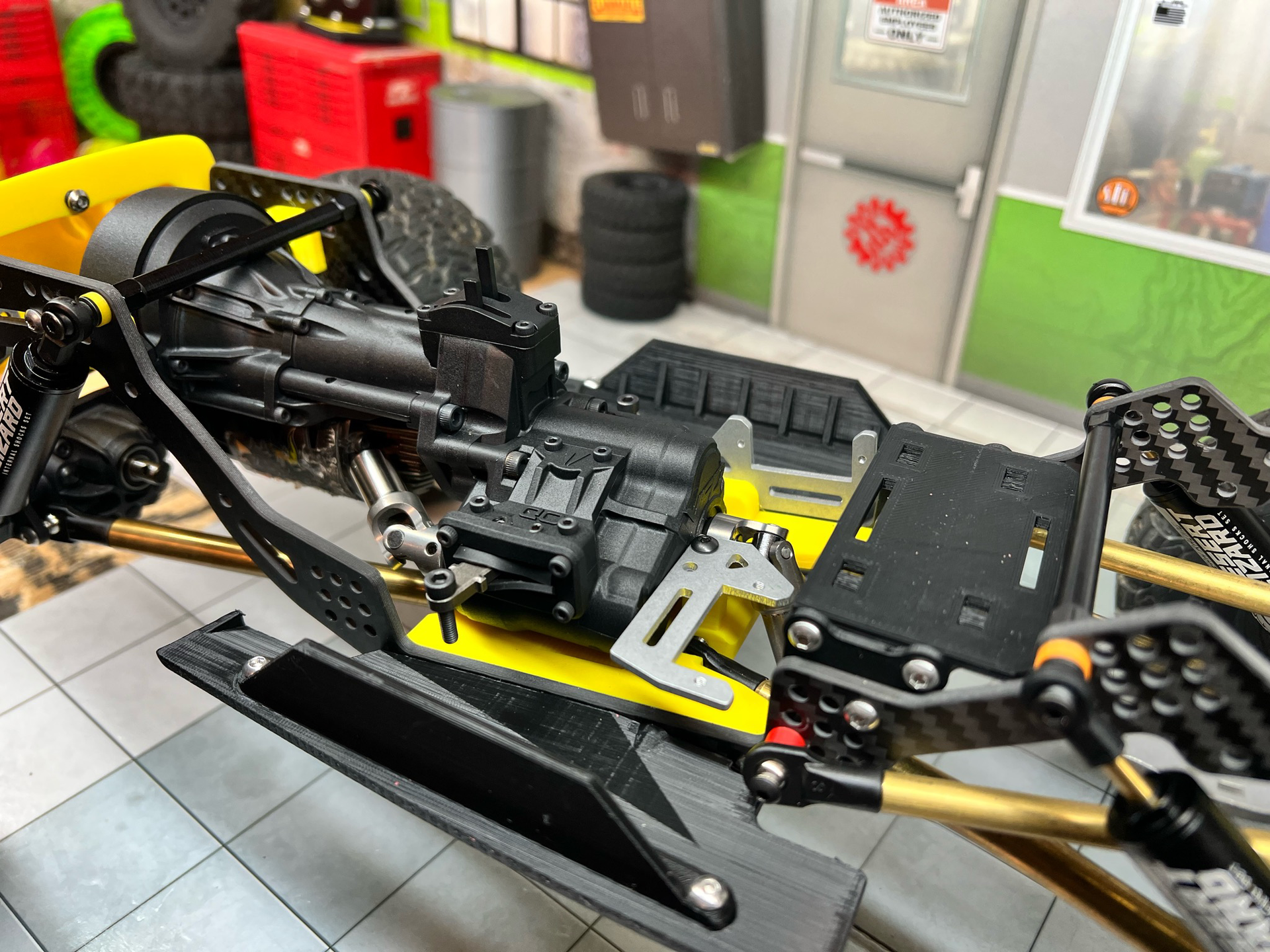 V1W Z-Pro: Skid for Vanquish VFD Selectable OD Transmission – RC