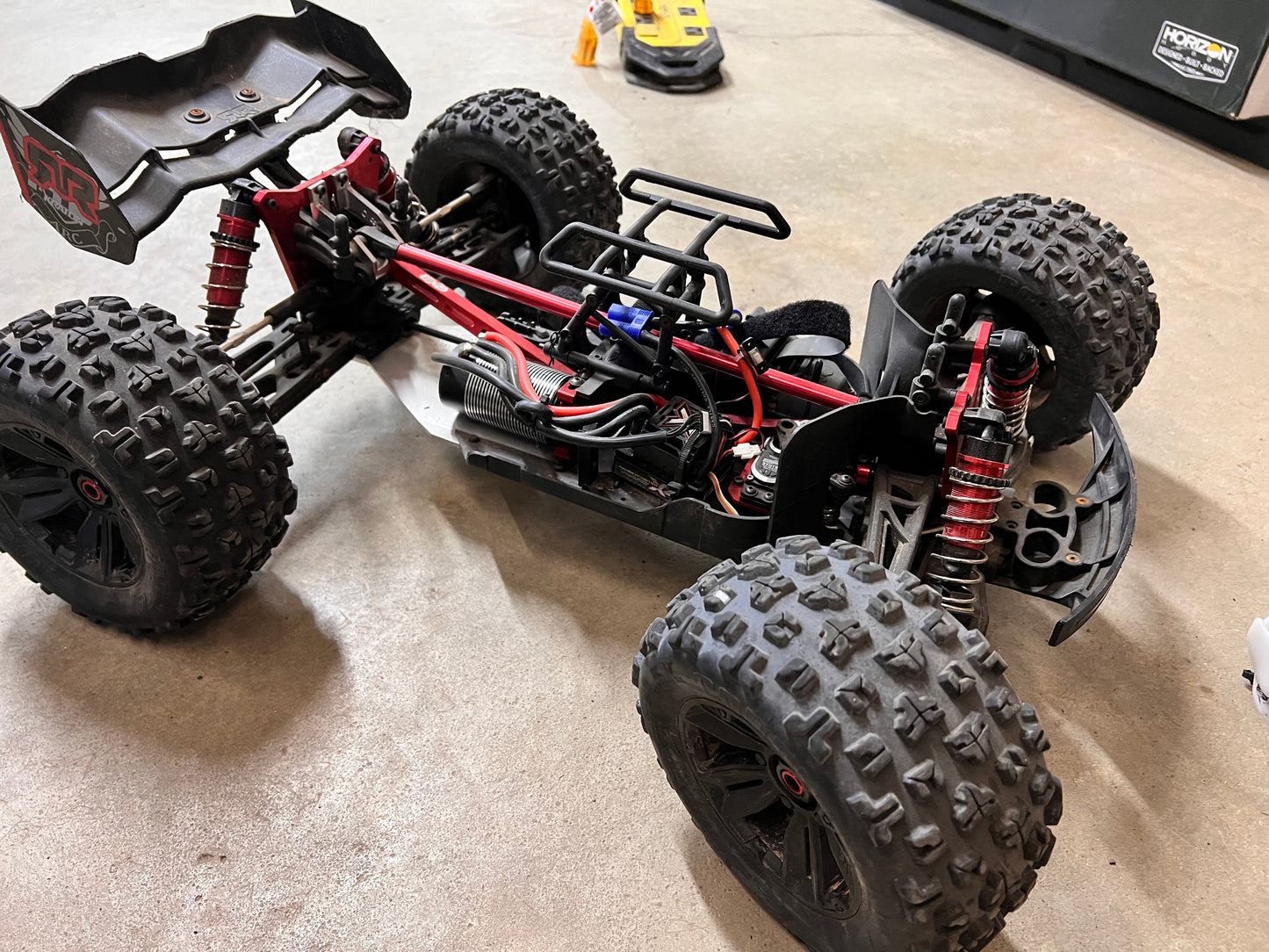 *** Pre-Owned *** Arrma Kraton EXB (White)