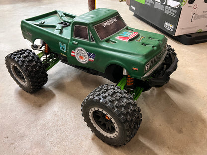 *** Pre-Owned *** Traxxas X-Max (Green)