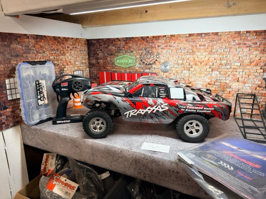 *** Consignment*** Traxxas 2wd Slash RTR (Brushed) RC Addict