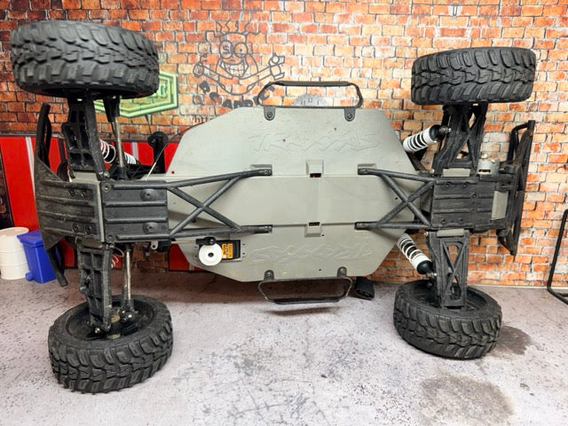 *** Consignment*** Traxxas 2wd Slash RTR Blue (Brushed) RC Addict