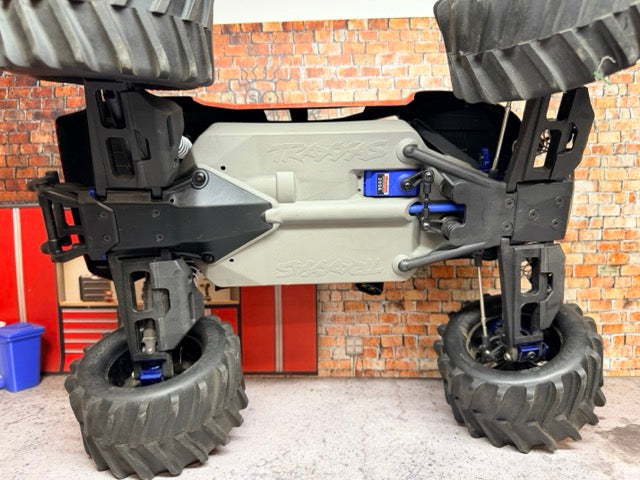 *** Consignment*** Traxxas 4wd Stampede RTR Red (Brushed) RC Addict