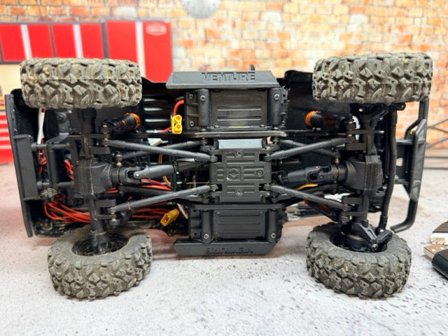 *** Used *** HPI Venture 18 FLUX - Black RTR RC Addict