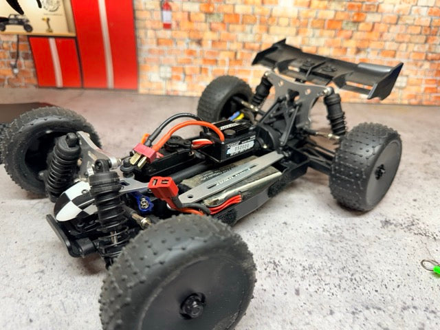*** Lightly Used *** Associated Reflex 14B RTR RC Addict