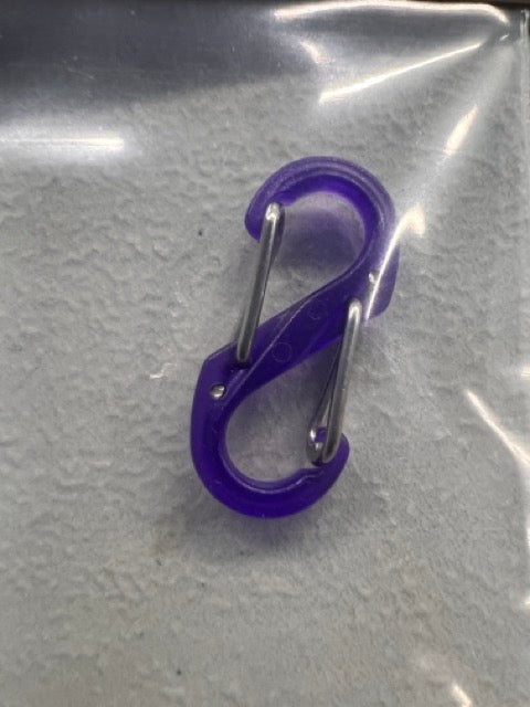 Scale Plastic S clip