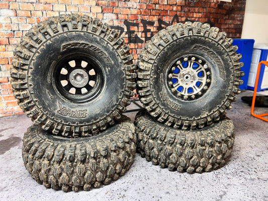*** USED *** 2.2 Aluminum Bead lock Wheels w/tires
