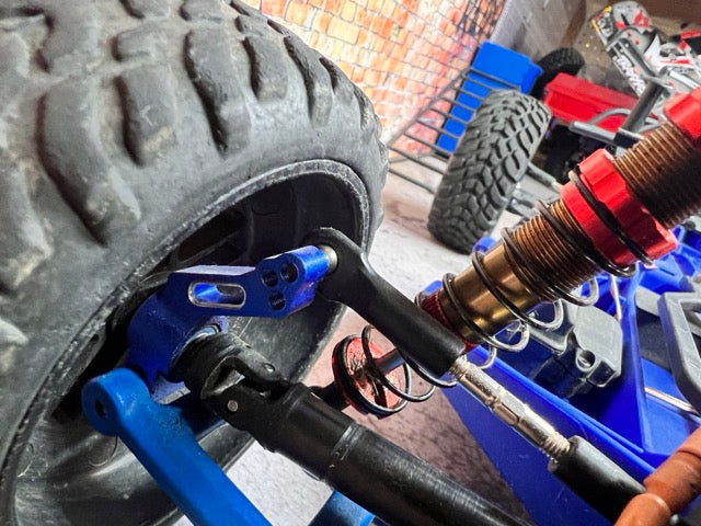 *** USED *** Traxxas Slashed 2WD, LCG Chassis, Upgrades, RTR