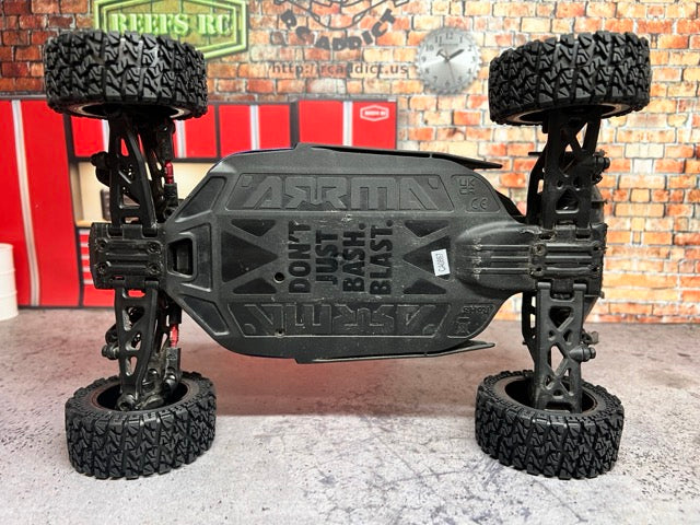 *** USED *** ARRMA Typhoon Grom (RTR)