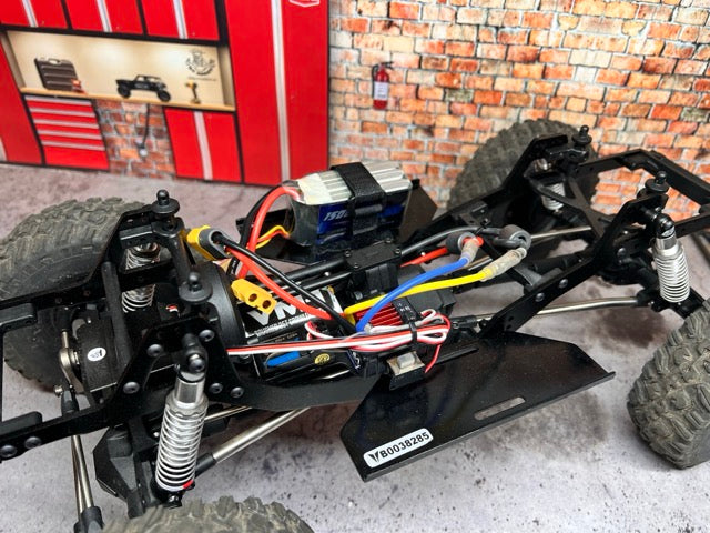 *** USED *** Vanquish Stance RTR (Blue)