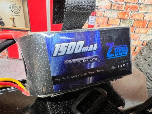 *** USED *** Vanquish Stance RTR (Blue)