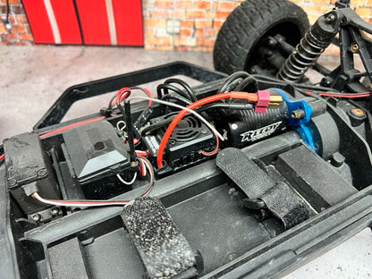 *** USED *** Team Associated Pro4 SC10 1/10 4WD RTR