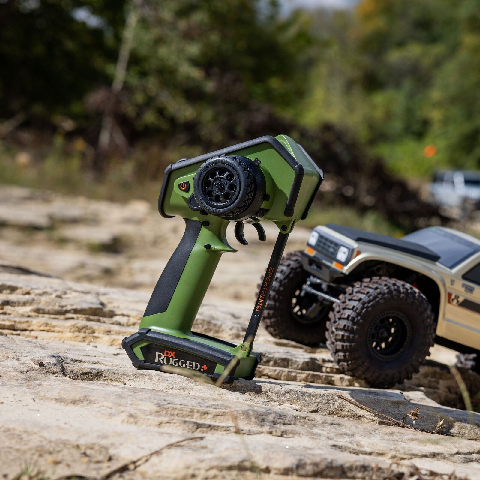 DX Rugged+ 12-Channel DSMR+ Transmitter, Green Spektrum