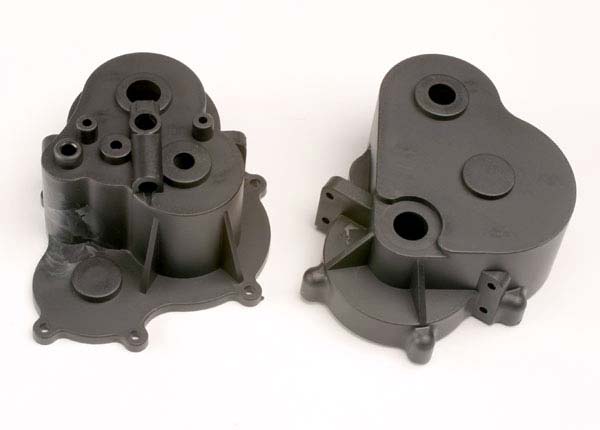 Gearbox Halves (F&R) with Access Plug Part Number: 4991
