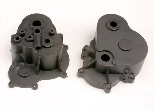 Gearbox Halves (F&R) with Access Plug Part Number: 4991