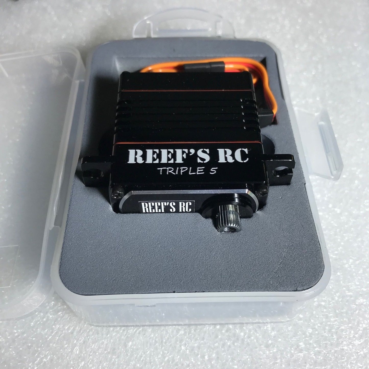 REEF’S Triple5 - 555HD V2 High Torque Digital High Voltage Coreless Servo 0.17/555 @ 7.4V