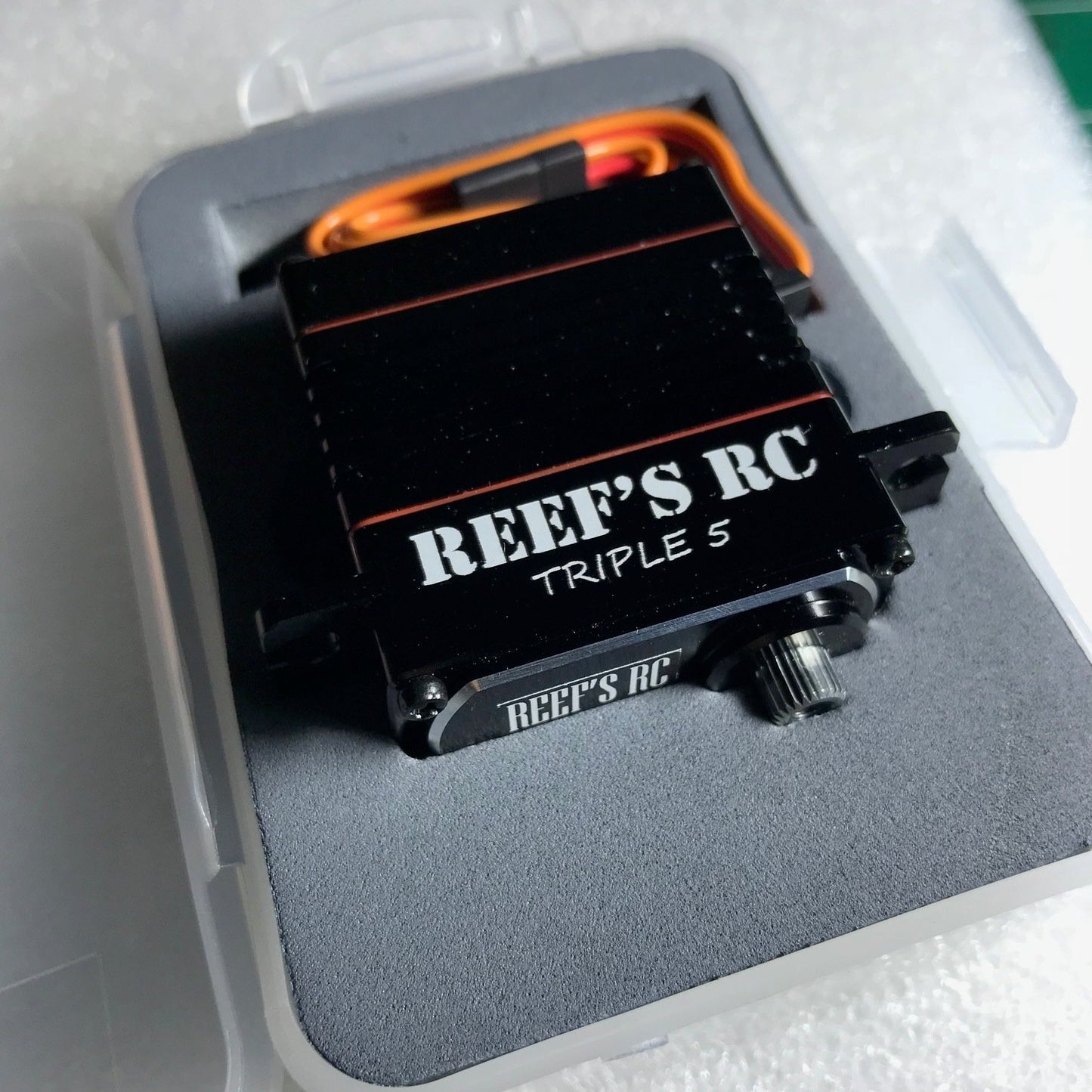 REEF’S Triple5 - 555HD V2 High Torque Digital High Voltage Coreless Servo 0.17/555 @ 7.4V