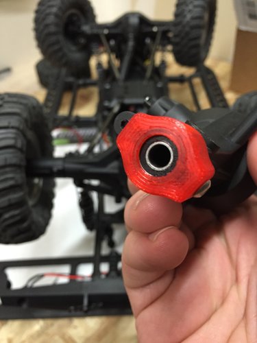 Axial SCX10: Narrow Lockouts