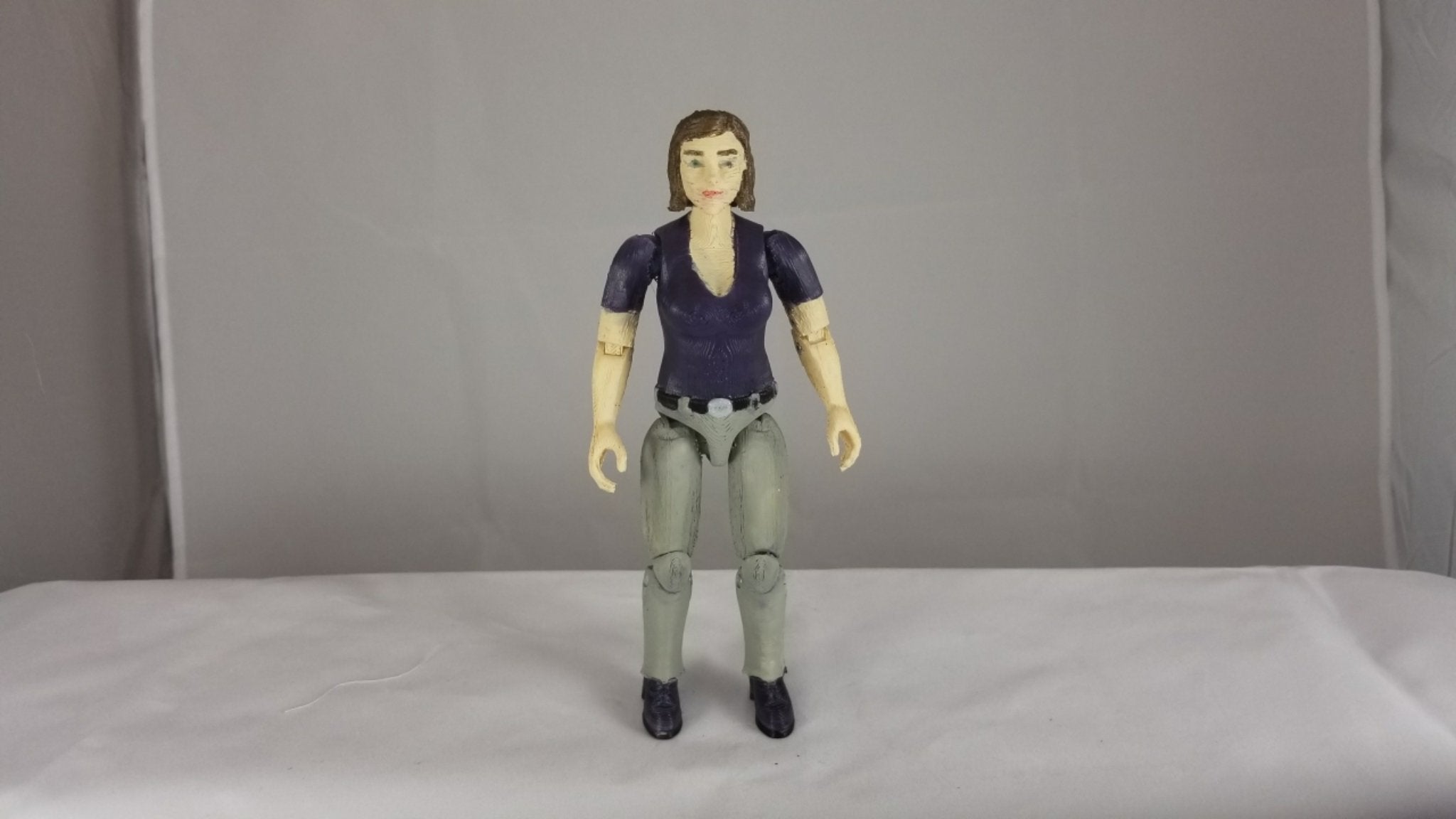 Lightweight Female Driver Figure – RC Addict