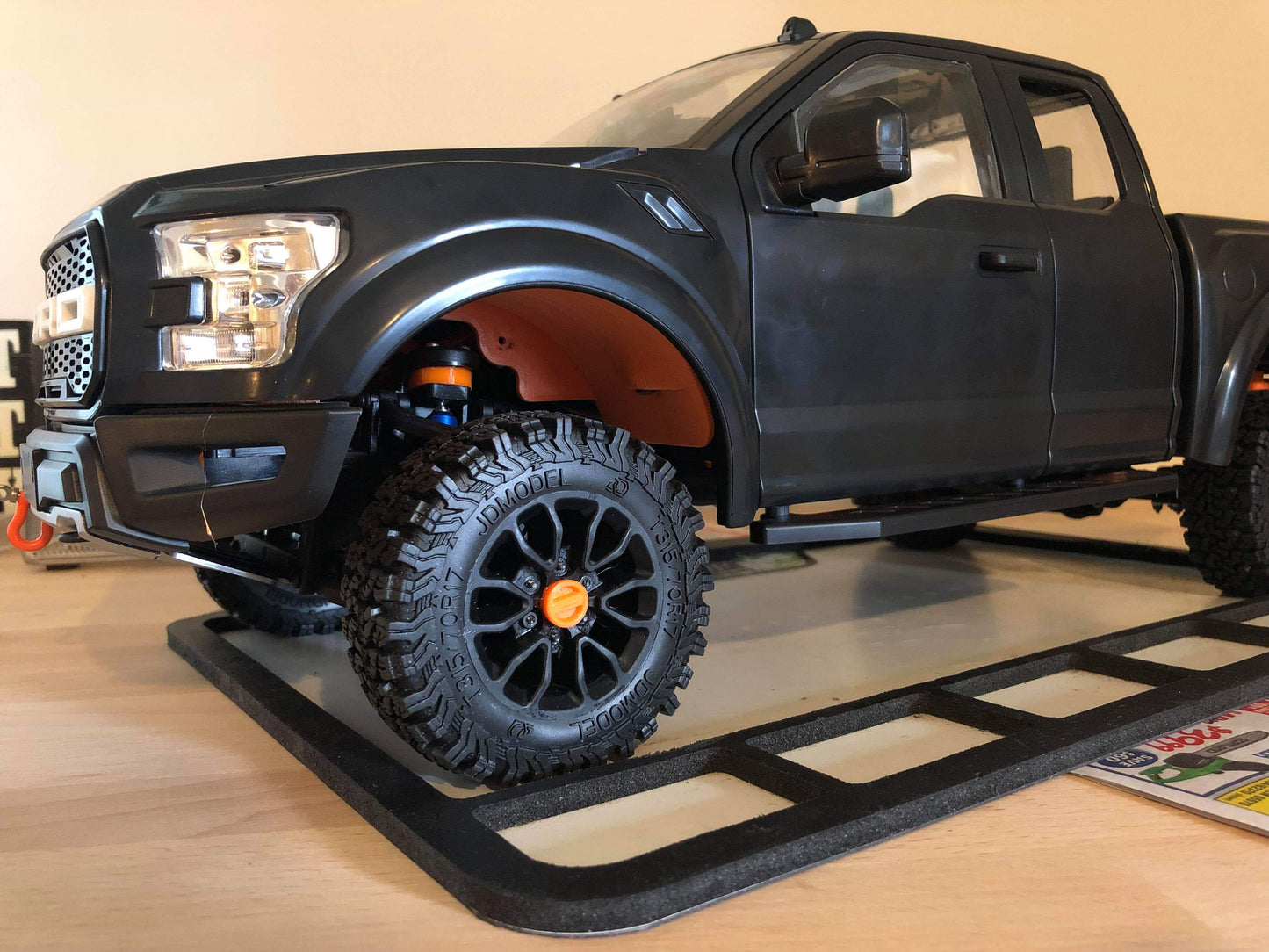 RC4WD / JD Models Hero Desert Runner Truck: Front fenders