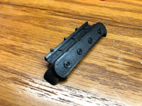 Axial SCX10iii: missing valve cover