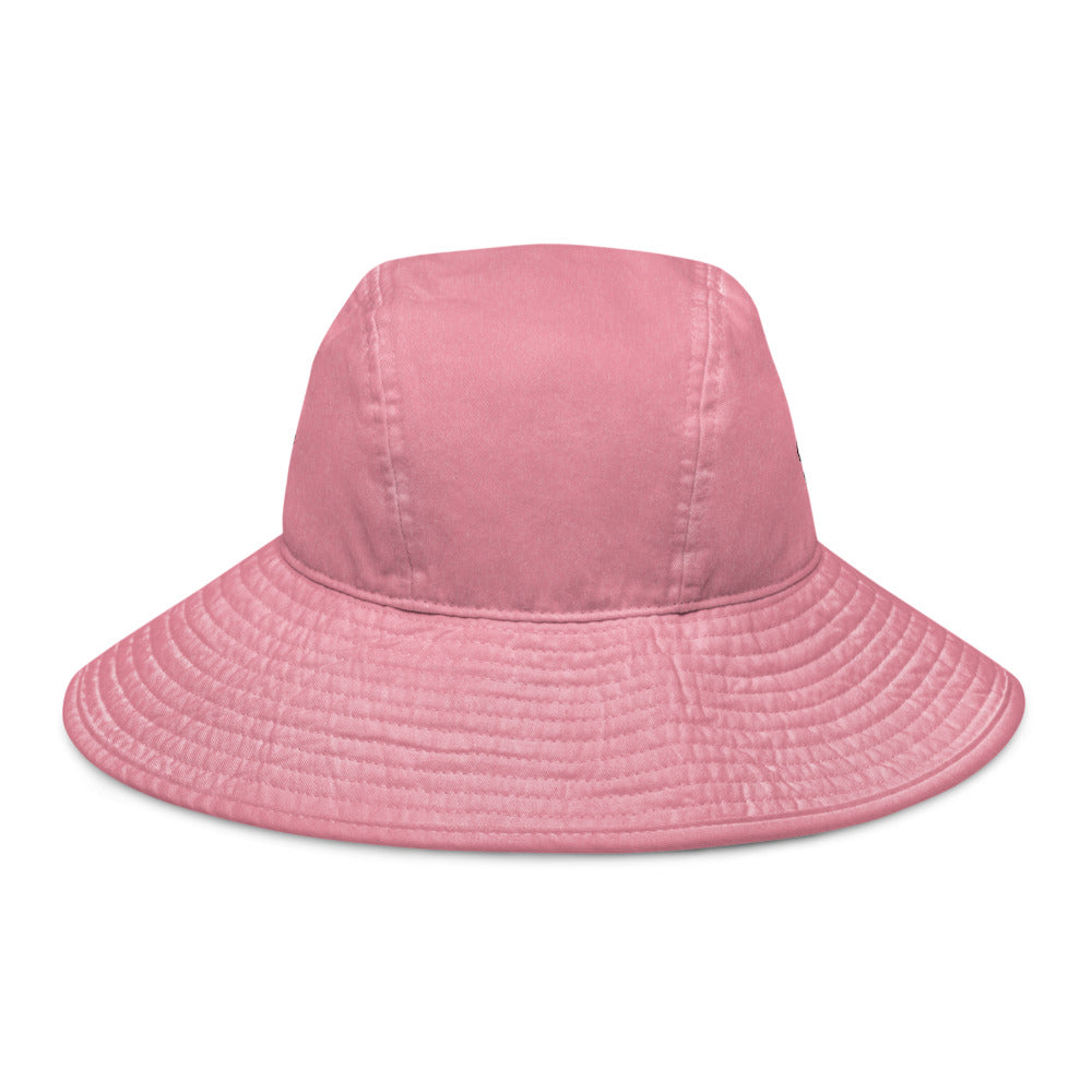 Wide brim bucket hat